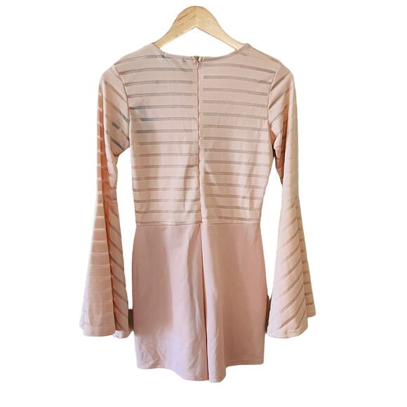 Pretty Little Things Shantall Nude Romper Playsuit Long Bell Sleeves NWT Size 4 - Picture 3 of 11